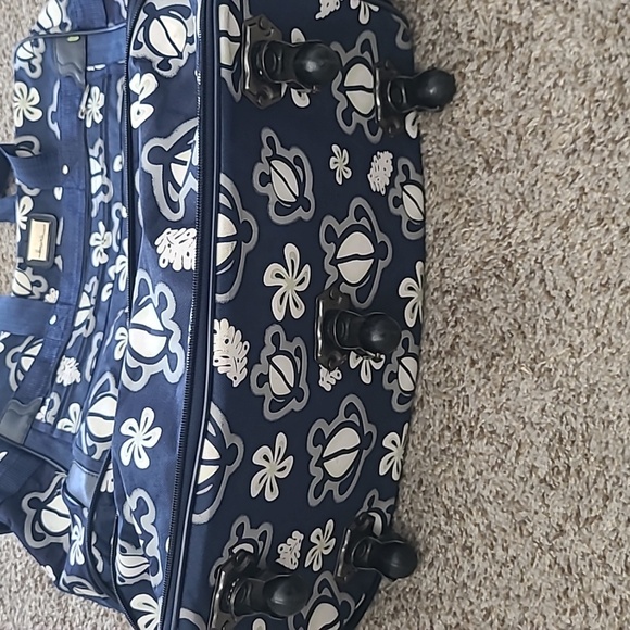 Hawaii Rolling Extendable Travel Bag - Picture 4 of 11